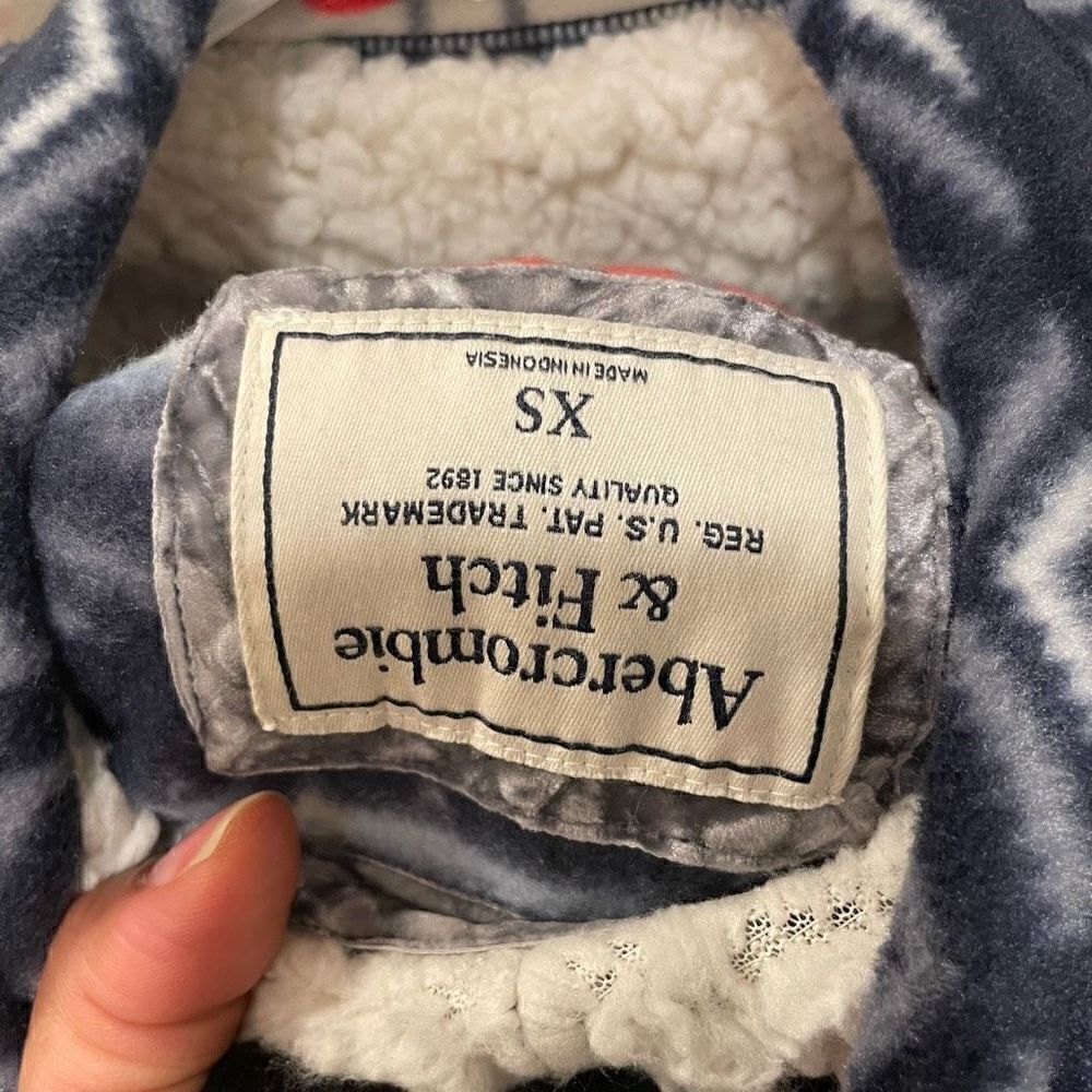 Abercrombie & Fitch Pullover Womens XS Fjord Blue Sherpa Fleece Lined Hood - Picture 3 of 7